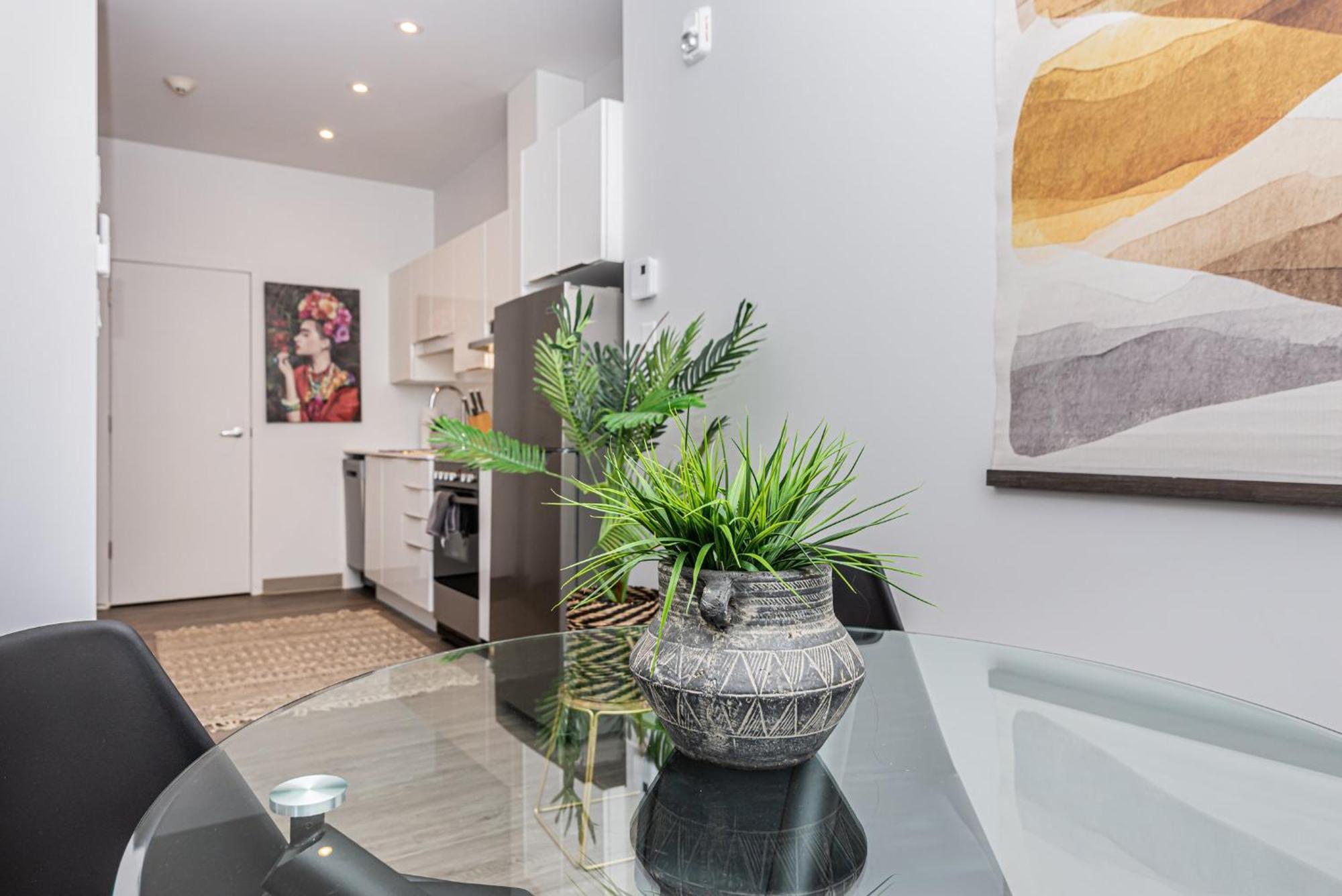 Wonderful New Studio Close To Mount Royal By Den Stays Montreal Phòng bức ảnh