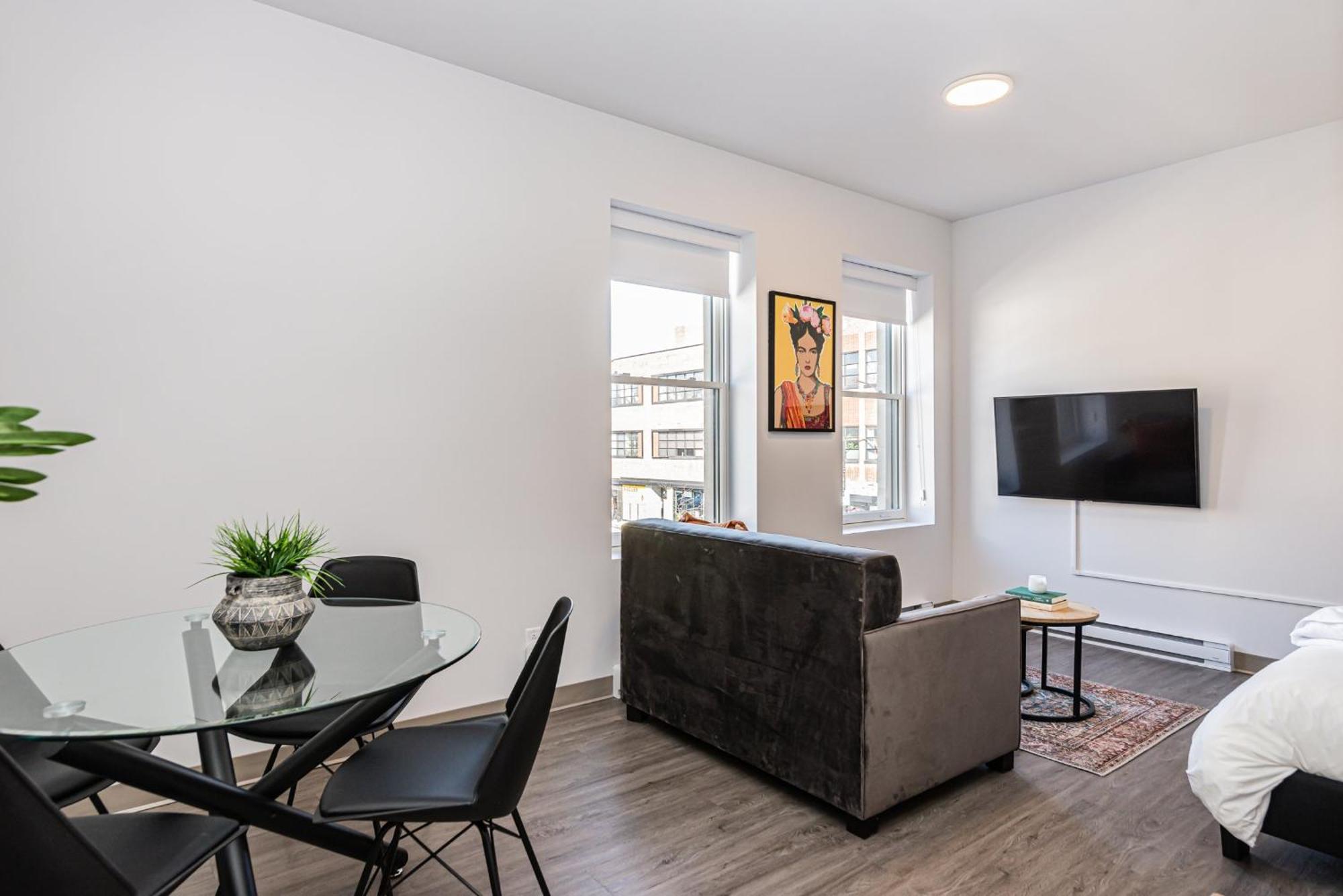 Wonderful New Studio Close To Mount Royal By Den Stays Montreal Phòng bức ảnh