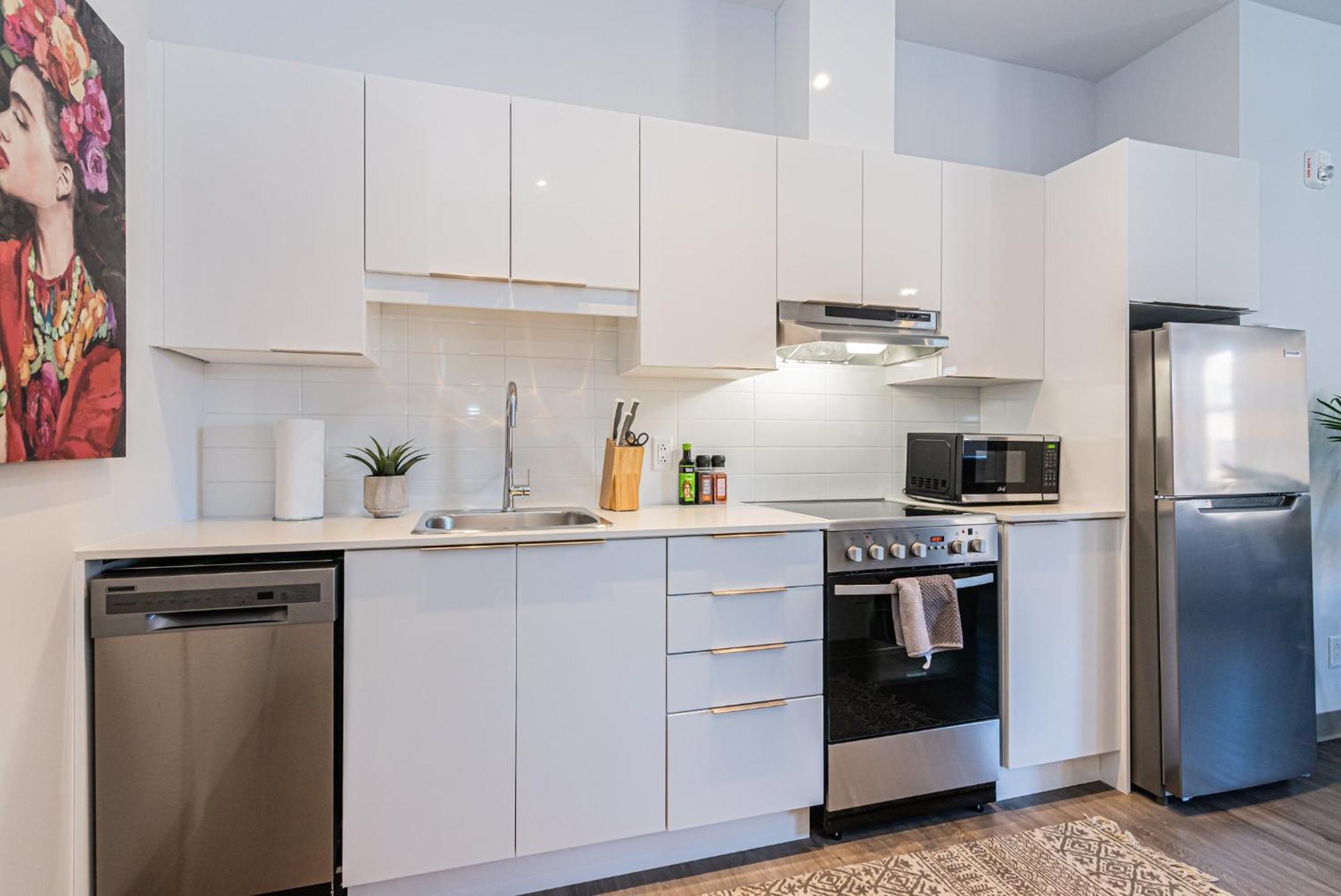 Wonderful New Studio Close To Mount Royal By Den Stays Montreal Phòng bức ảnh